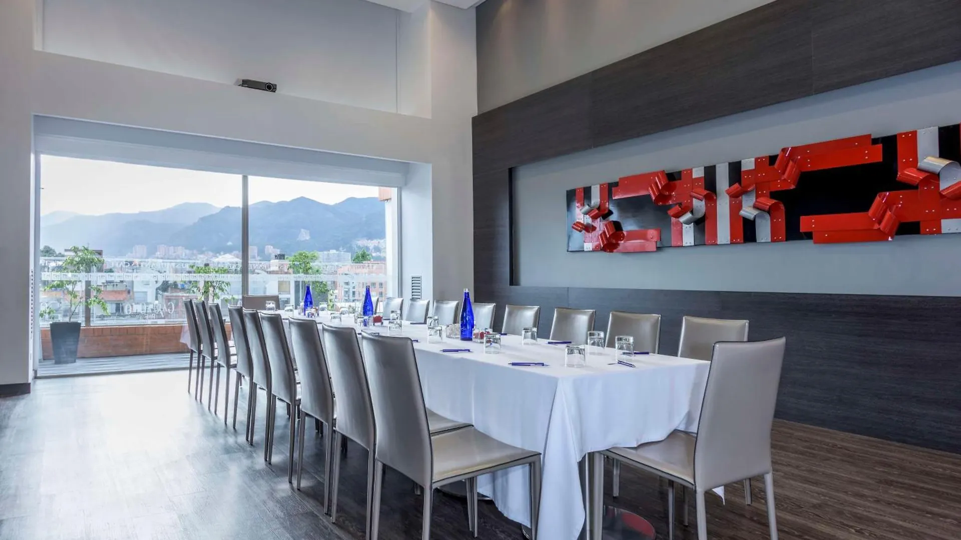 Hotel Nh Bogota Urban 26 Royal 4*,